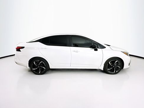 Used 2025 Nissan Versa SR w/ Trunk Package image 10