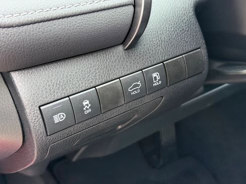 Used 2021 Toyota Camry XSE image 27