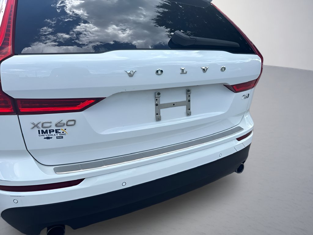 Used 2019 Volvo XC60 T6 Momentum w/ Premium Package AWD/4WD image 32