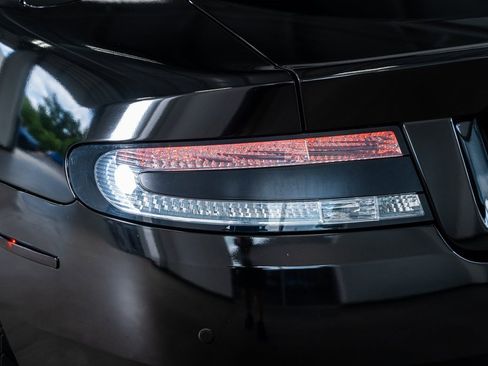 Used 2011 Aston Martin DB9 Coupe image 23