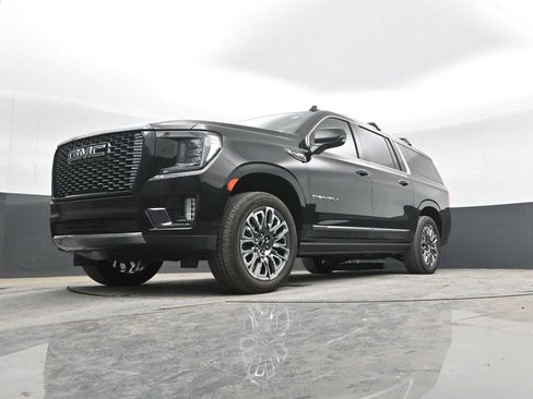 Used 2023 GMC Yukon XL Denali Ultimate AWD/4WD image 50