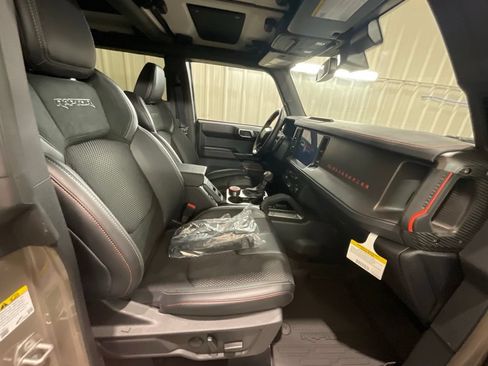 Used 2025 Ford Bronco Raptor AWD/4WD image 13