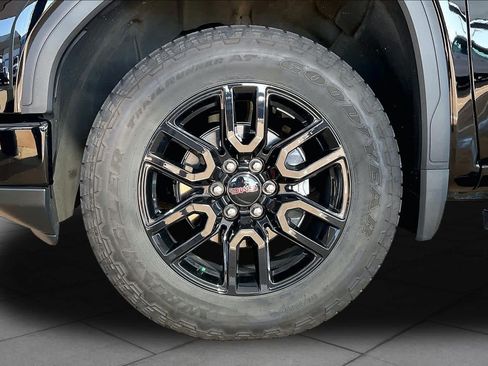 Used 2024 GMC Sierra 1500 Elevation w/ Preferred Package AWD/4WD image 10