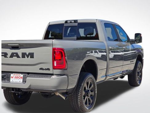 New 2026 RAM 2500 Laramie AWD/4WD image 39