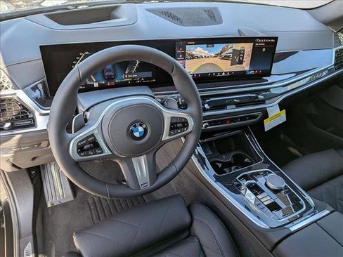 Used 2026 BMW X5 sDrive40i w/ M Sport Package RWD image 3