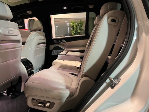 New 2026 BMW ALPINA XB7 AWD/4WD image 13