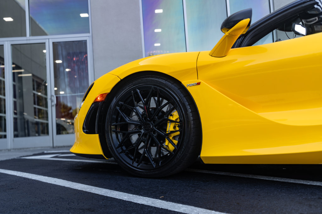 Used 2021 McLaren 720S Luxury RWD image 21