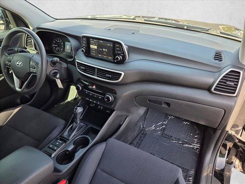 Used 2021 Hyundai Tucson SE FWD image 24