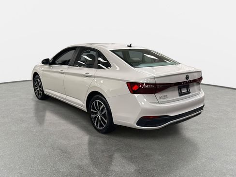 New 2026 Volkswagen Jetta SE image 7