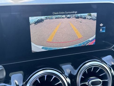 Used 2021 Mercedes-Benz GLA 250 GLA 250 w/ Premium Package image 29