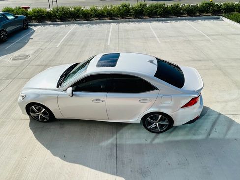 Used 2017 Lexus IS 200t w/ Navigation System Package image 20