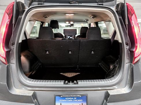 Used 2022 Kia Soul LX w/ Technology Package FWD image 9