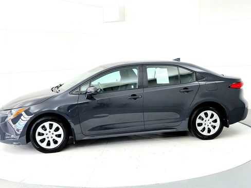 Used 2024 Toyota Corolla LE FWD image 3
