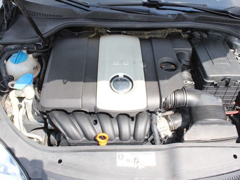 Used 2009 Volkswagen Jetta SE FWD image 25
