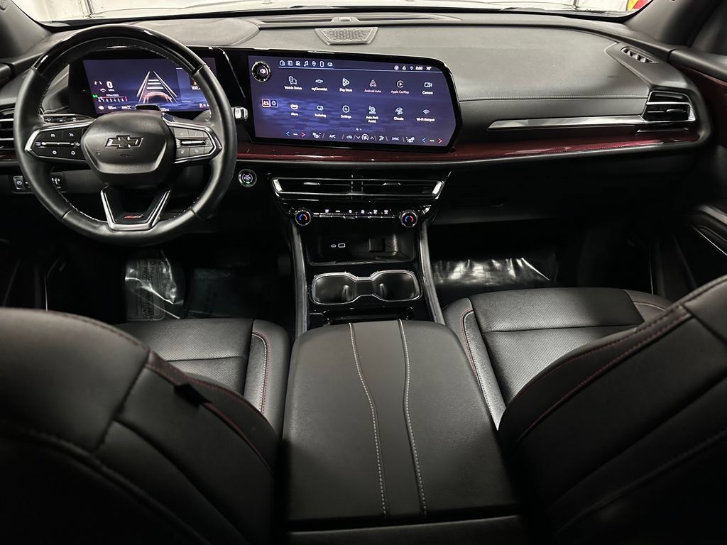 Used 2025 Chevrolet Traverse Z71 w/ Enhanced Driving Package AWD/4WD image 25