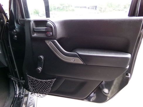 Used 2014 Jeep Wrangler Sport w/ Quick Order Package 24S AWD/4WD image 14