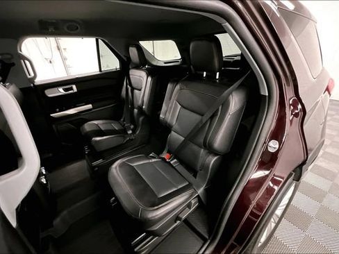 Used 2023 Ford Explorer Limited AWD/4WD image 24