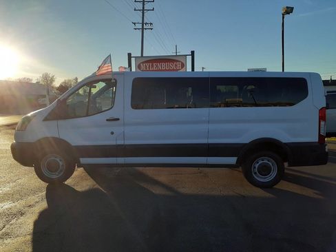 Used 2016 Ford Transit 350 XL image 2