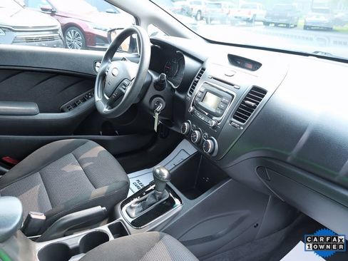 Used 2017 Kia Forte LX FWD image 8
