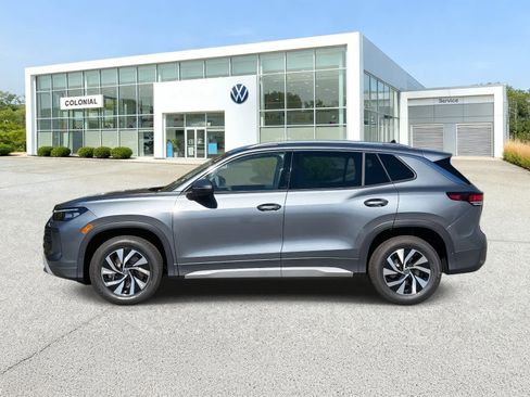 New 2026 Volkswagen Tiguan S AWD/4WD image 2