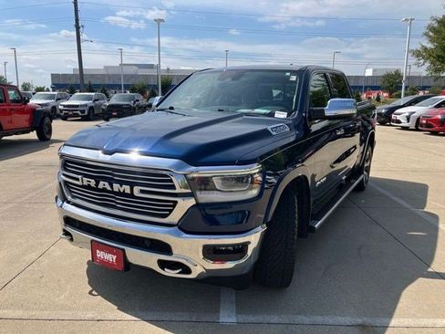 Used 2021 RAM 1500 Laramie AWD/4WD image 3