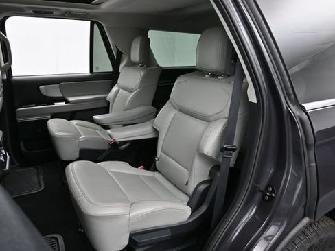 Certified 2025 Ford Expedition Active AWD/4WD image 28