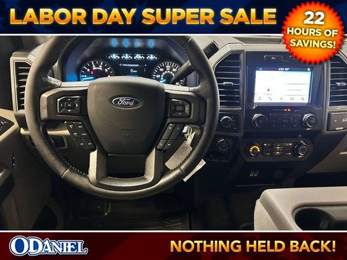 Used 2019 Ford F150 XLT w/ Equipment Group 302A Luxury AWD/4WD image 12