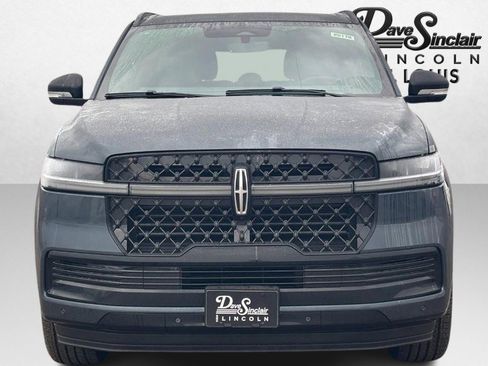 New 2026 Lincoln Navigator L Reserve w/ Jet Appearance Package image 8