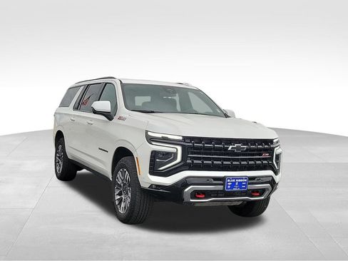 Used 2025 Chevrolet Suburban Z71 AWD/4WD image 1