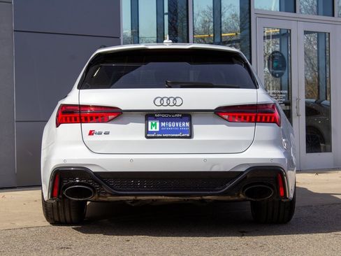 Used 2023 Audi RS 6 4.2 image 9