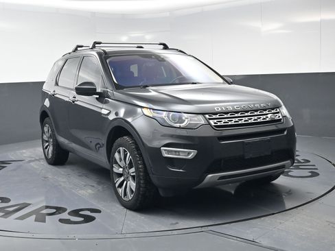 Used 2017 Land Rover Discovery Sport HSE Luxury image 3