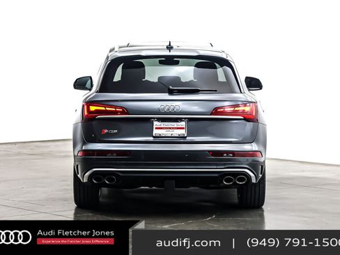Used 2023 Audi SQ5 Premium Plus w/ Premium Plus Package image 3