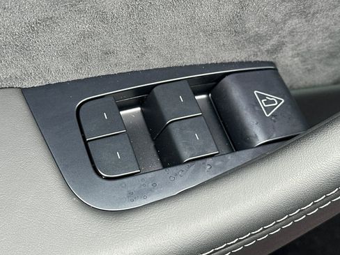 Used 2026 Tesla Model Y 2WD image 13