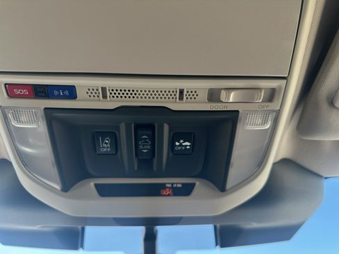 Used 2023 Subaru Forester Touring AWD/4WD image 13