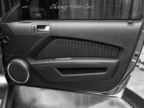 Used 2010 Ford Mustang Shelby GT500 image 25