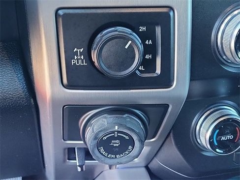 Used 2019 Ford F150 Platinum w/ Equipment Group 701A Luxury image 20