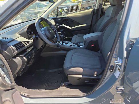 Used 2024 Subaru Crosstrek 2.0i Premium AWD/4WD image 19