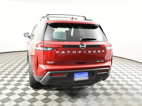 Used 2022 Nissan Pathfinder SV image 7