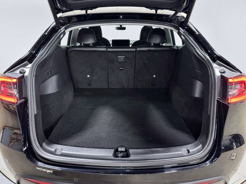 Used 2022 Tesla Model Y Performance image 25