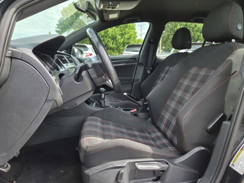 Used 2017 Volkswagen GTI Autobahn image 6