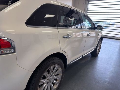 Used 2012 Lincoln MKX AWD image 6