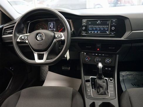 Used 2021 Volkswagen Jetta S w/ Driver Assistance Package image 9