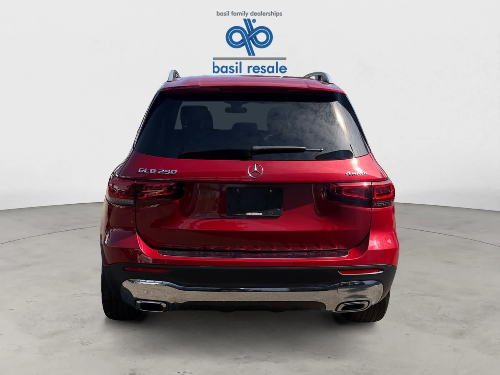 Used 2022 Mercedes-Benz GLB 250 4MATIC image 5