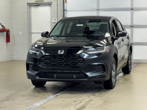 New 2026 Honda HR-V LX image 3