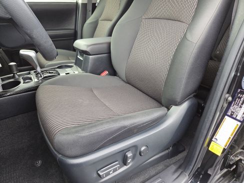 Used 2021 Toyota 4Runner TRD Off-Road AWD/4WD image 25