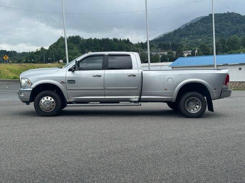 Used 2015 RAM 3500 Laramie Longhorn w/ Convenience Group AWD/4WD image 4