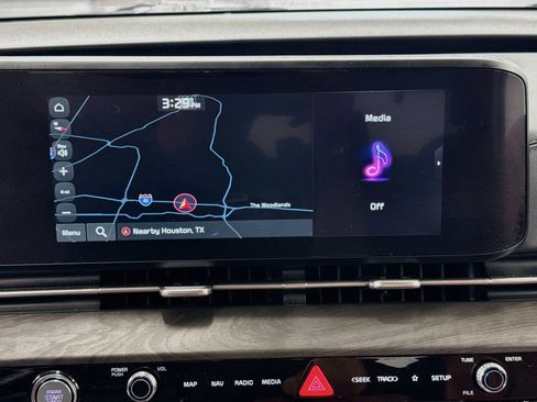 Used 2024 Kia Carnival SX FWD image 22