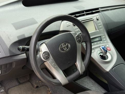 Used 2012 Toyota Prius Two FWD image 9