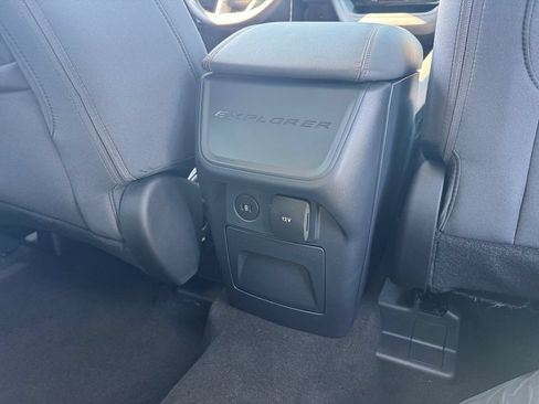 New 2026 Ford Explorer Active RWD image 23