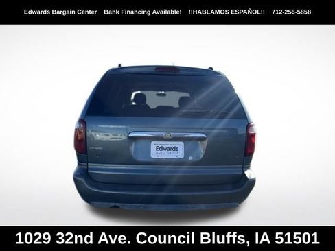 Used 2005 Chrysler Town & Country LX w/ Popular Equipment Group II FWD image 6